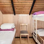 3 Bedroom Cozy In * Rødby