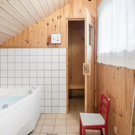 Vakantiehuis 3 Bedroom Cozy In Rødby