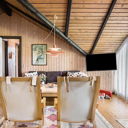 3 Bedroom Cozy In * Rødby