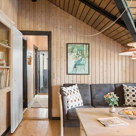3 Bedroom Cozy In Feriehus *