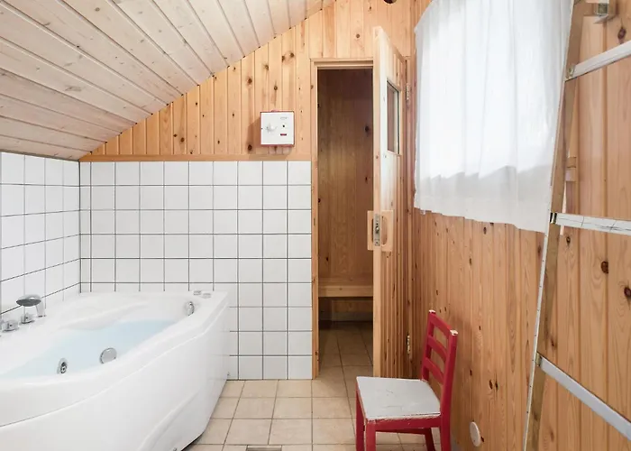 Дом отдыха 3 Bedroom Cozy In Рёдбю