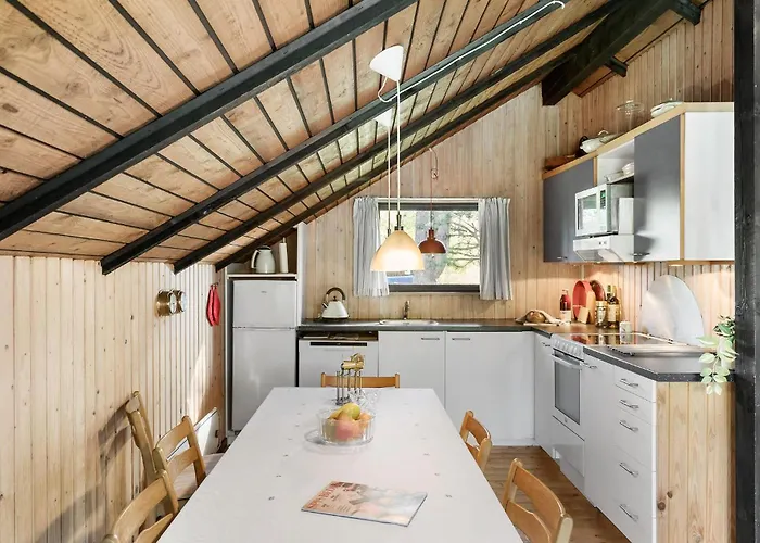 3 Bedroom Cozy In
